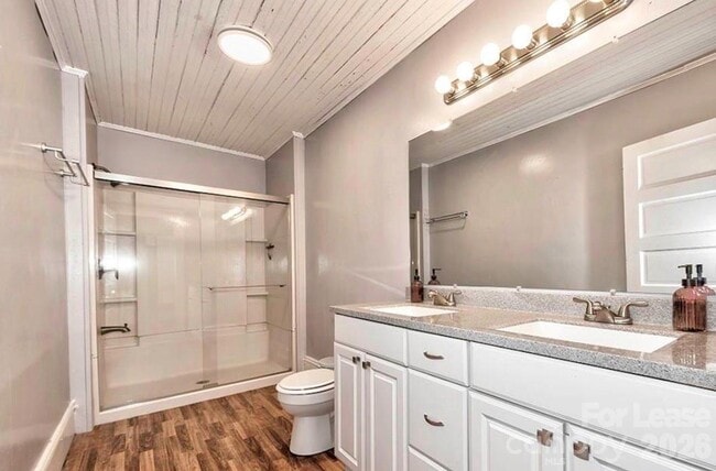 Building Photo - 508 S Main St