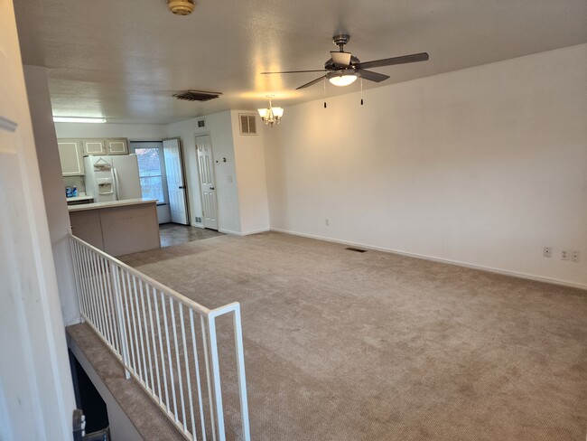 Building Photo - 99 N 1850 W