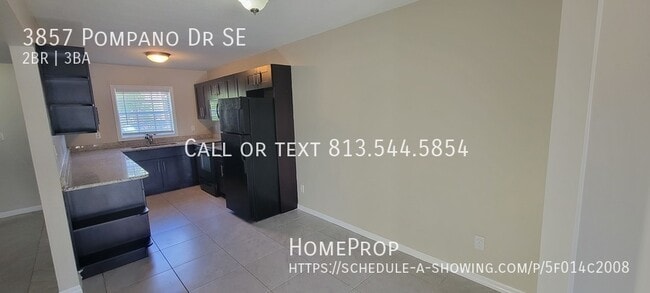 Building Photo - 3857 Pompano Dr SE