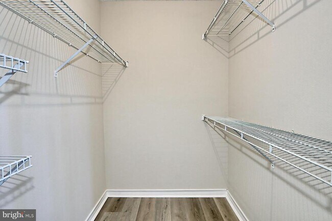 Building Photo - 1513 Lincoln Way