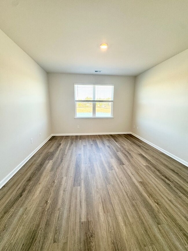 Building Photo - Brand New! Central Conway Location in Kingston Bay! Beautiful Pond View!