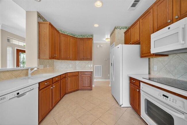 Building Photo - 7914 Loyel Pointe Dr