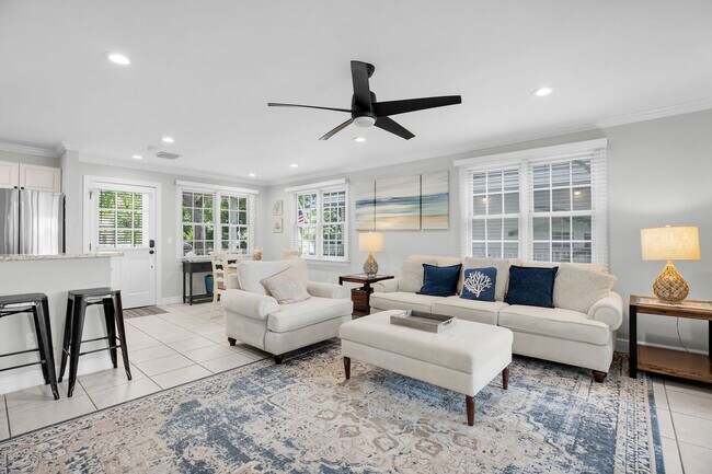 Building Photo - $3950 - Furnished partial year rental Private Pool! 2 Bedroom / 2.5 Bathroom