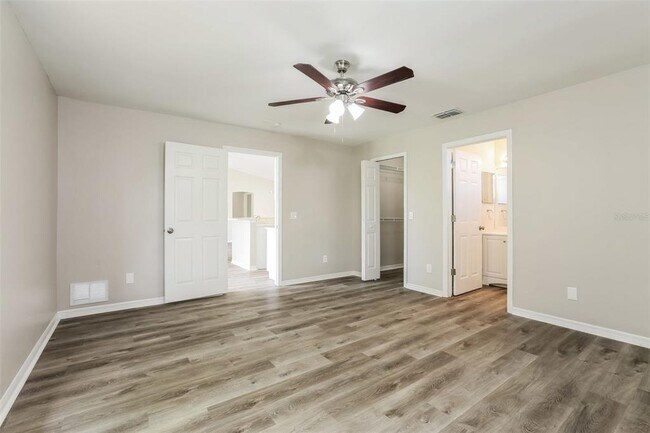 Building Photo - 5125 Beecher St