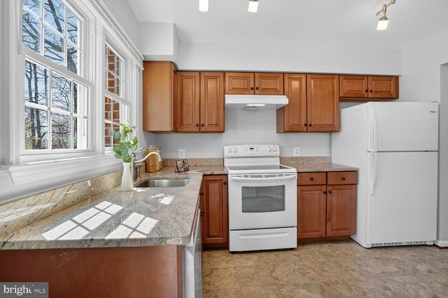 Building Photo - 11116 Beaver Trail Ct