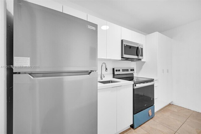 Building Photo - 567 NW 90th St
