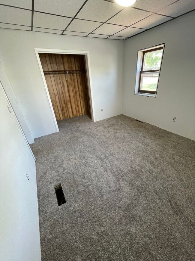 Building Photo - Click the “Apply Now” button or email wapmrentals@gmail.com for a prompt response.