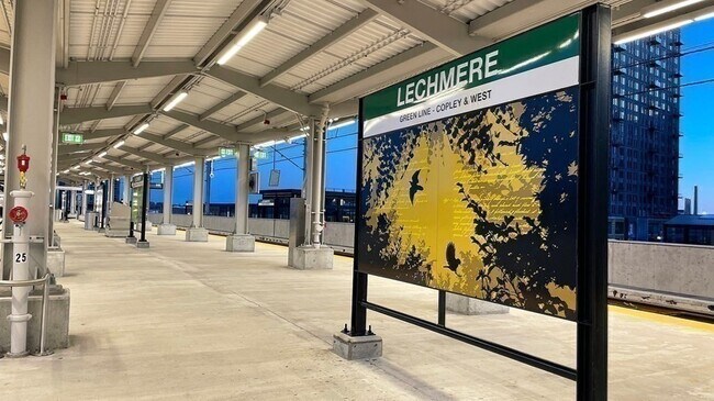 Building Photo - 2 Earhart St