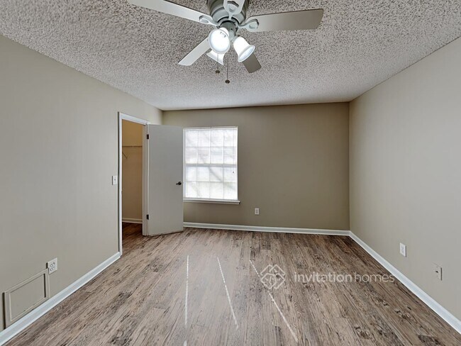 Building Photo - 12565 Goldberry Ct