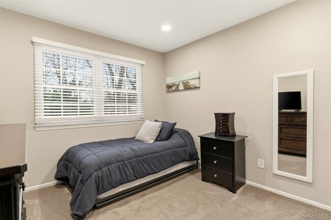 Building Photo - 11 Indian Trce