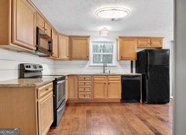 Building Photo - 104 Timber Walk