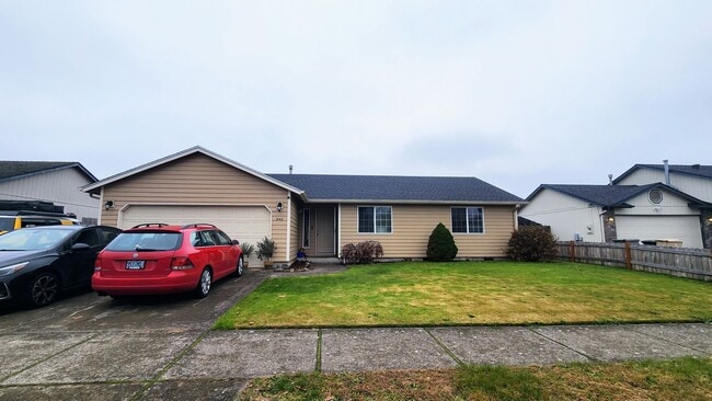Primary Photo - Updated 3 Bedroom Home Located in SW Lebanon