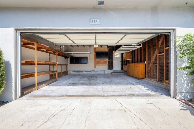 Building Photo - 8231 Deerfield Dr