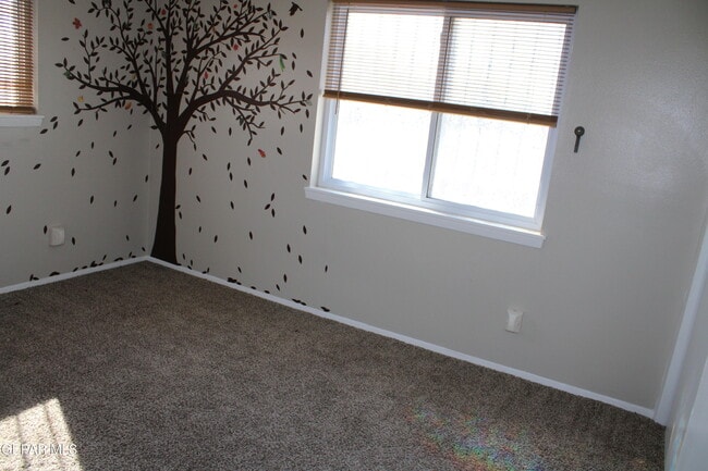 Building Photo - 5613 Wadsworth Ave