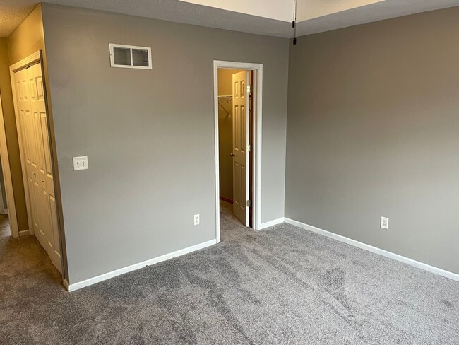 Building Photo - 5100 Hardy Ct