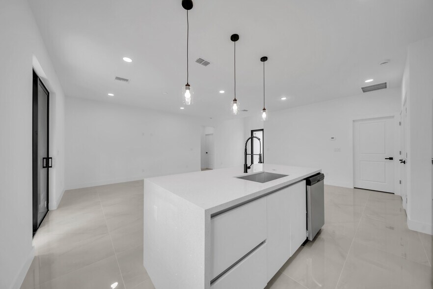 Building Photo - 2509 50th St W