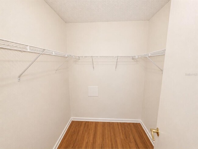 Building Photo - 2616 Cove Cay Dr