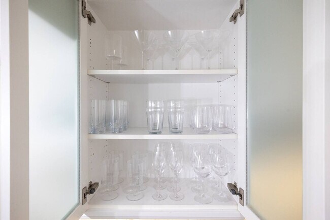 Building Photo - 376 San Antonio Ave