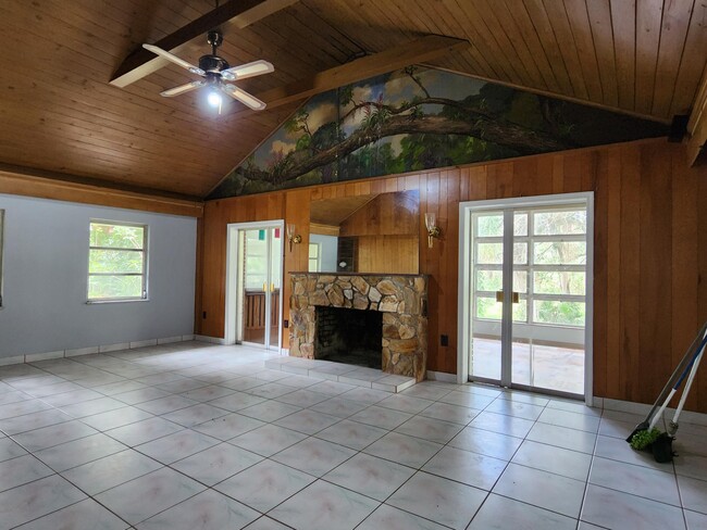 Building Photo - 4910 Ralls Dr