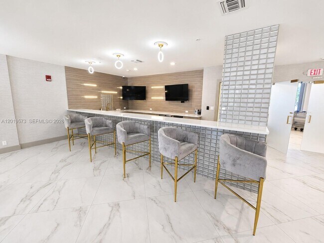 Building Photo - 5200 N Ocean Dr