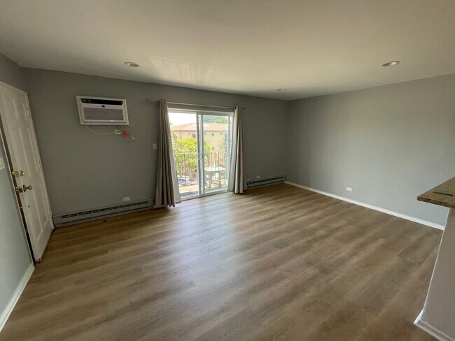 Building Photo - 4214 Bonhill Dr