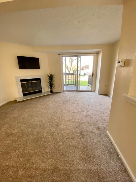 Building Photo - 307 Fawn Trl