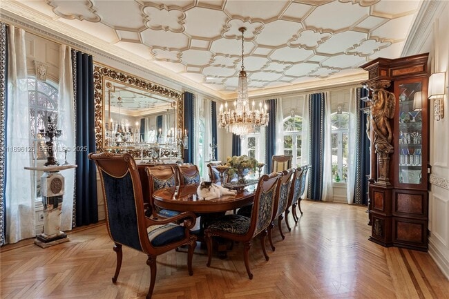 Building Photo - 5801 Pine Tree Dr