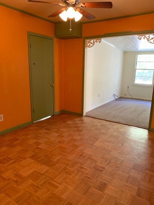 Building Photo - 4BD/2B beautiful home