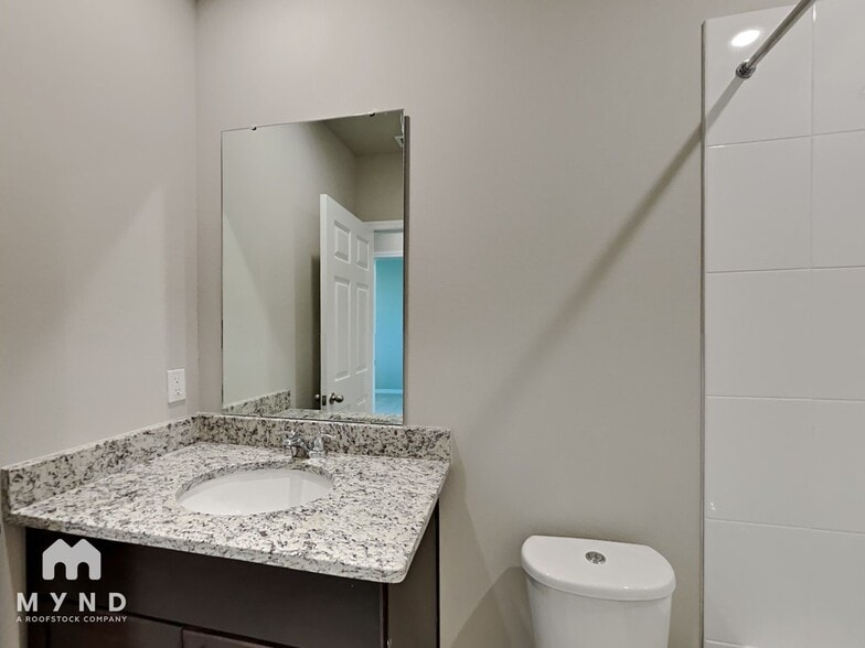 Building Photo - 188 Towns Cir