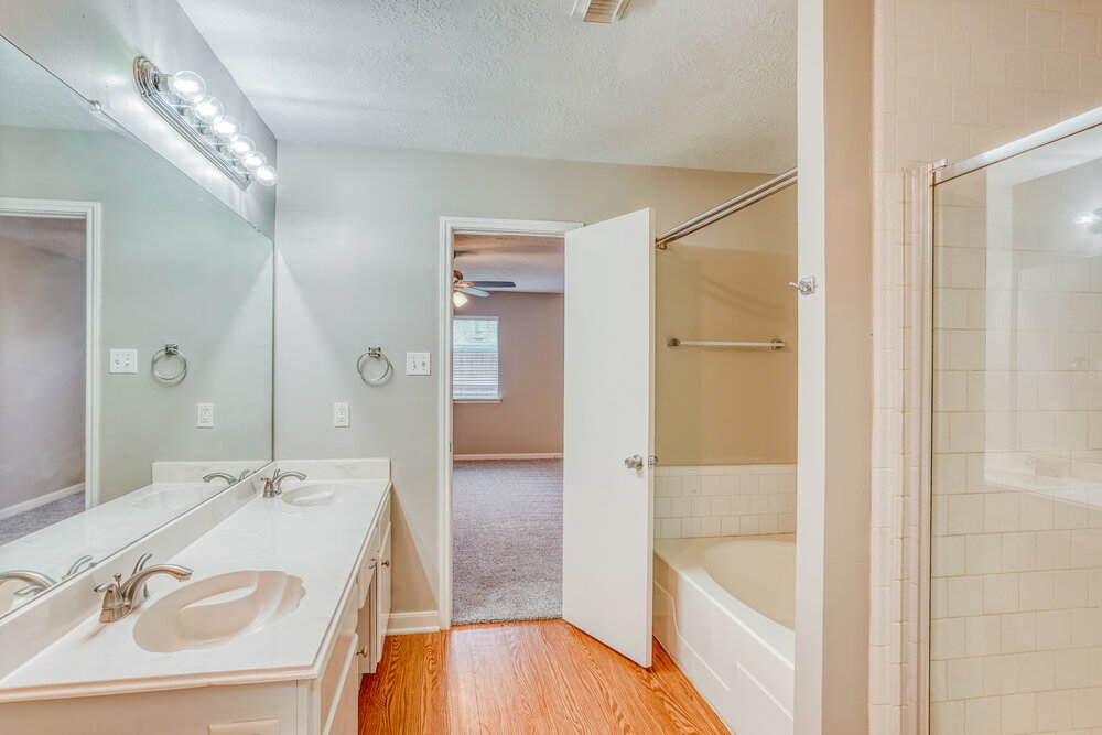 Building Photo - 16115 Purpleridge Ct