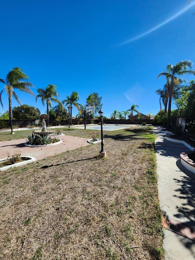 Building Photo - Beautiful two-story home located in the he...