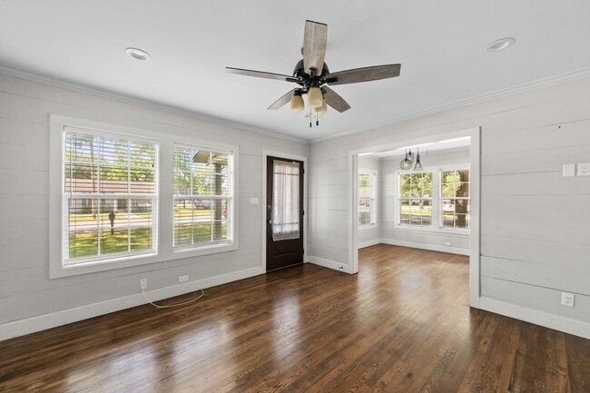 Building Photo - 1036 Jackson St