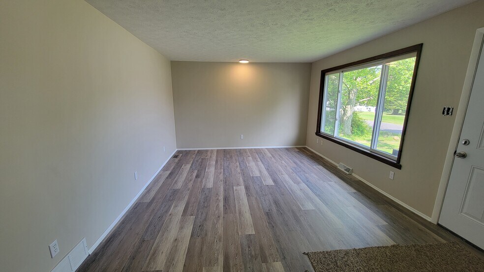 Building Photo - 1804 Ronald Rd