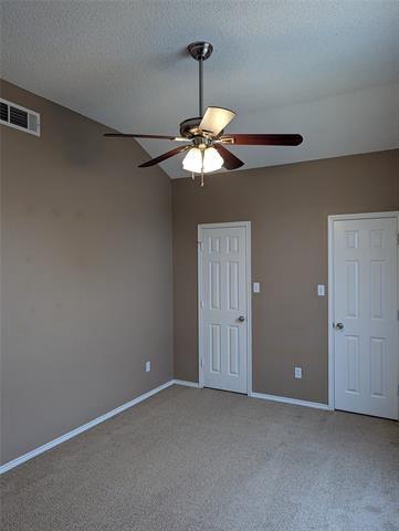 Building Photo - 700 Flamingo Dr