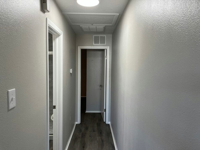 Building Photo - 6012 Rex Hall Ln