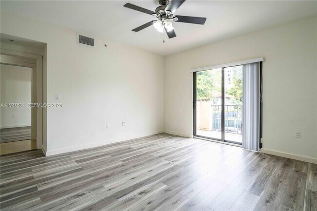 Building Photo - 300 Majorca Ave