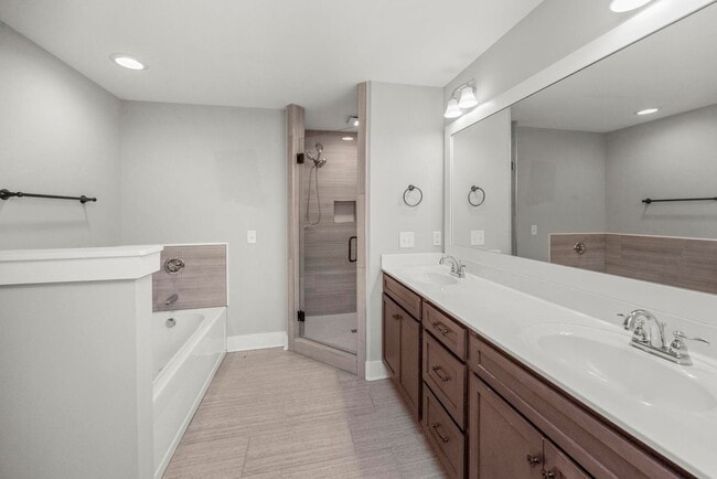 Building Photo - 505A Moore Ave