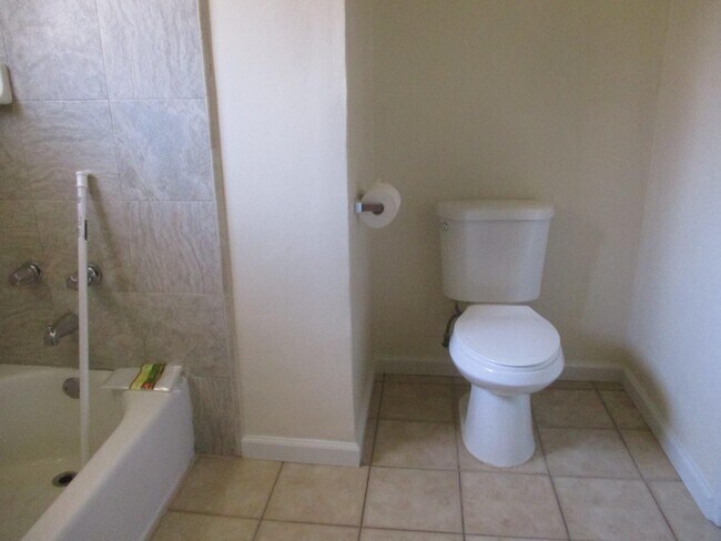 Building Photo - 294 E 6th St