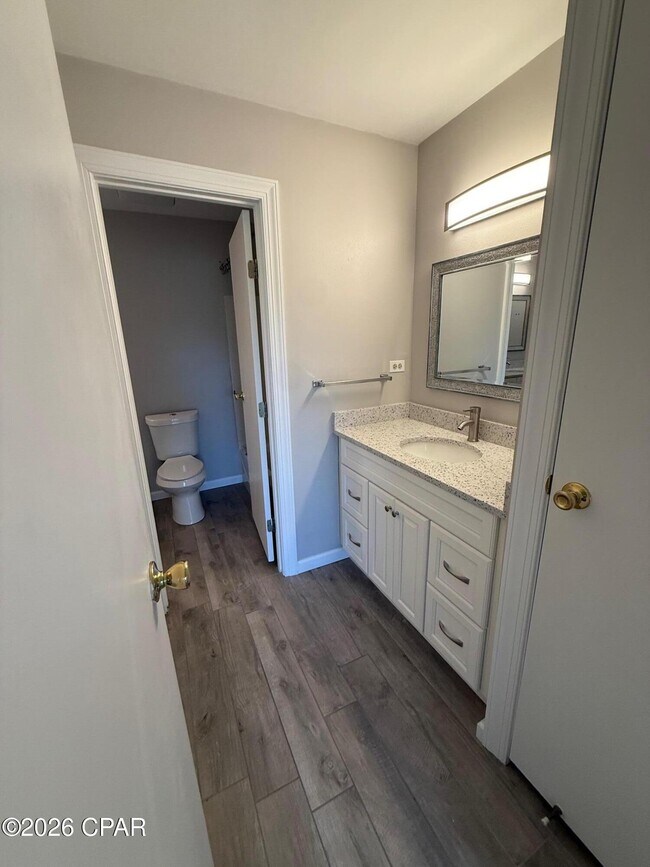 Building Photo - 4301 Bay Point Rd