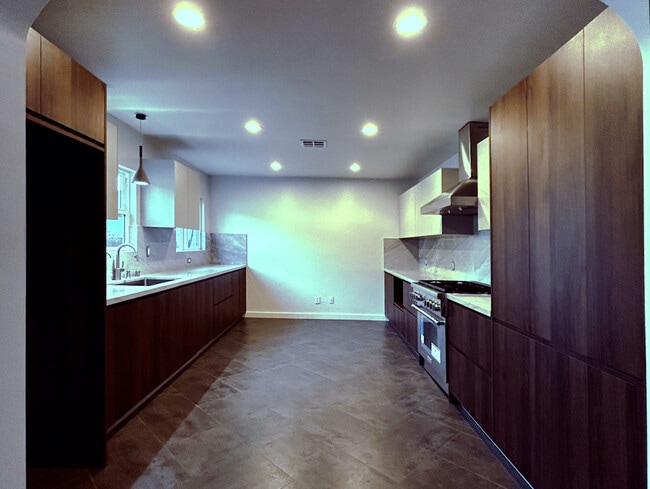 Remodeled Kitchen - 1344 N Fairview St