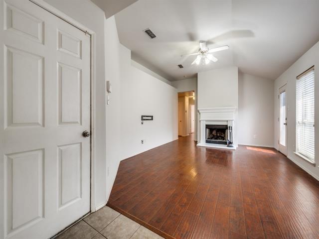 Building Photo - 1009 Savage Dr