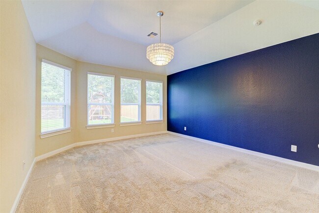 Building Photo - 4022 Steep Woods Dr