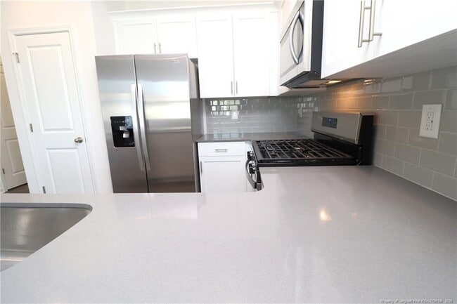 Building Photo - 374 Freestall Dr