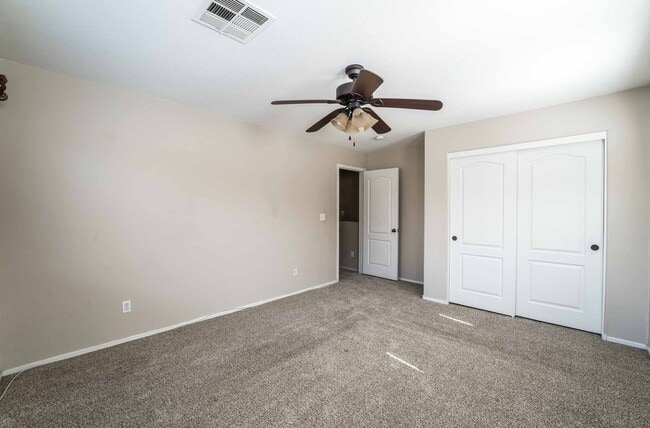 Building Photo - Charming 5-Bedroom Home in the Heart of Las Vegas