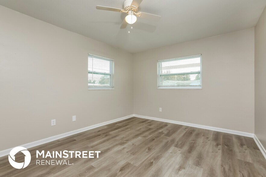 Building Photo - 500 Fern Ave