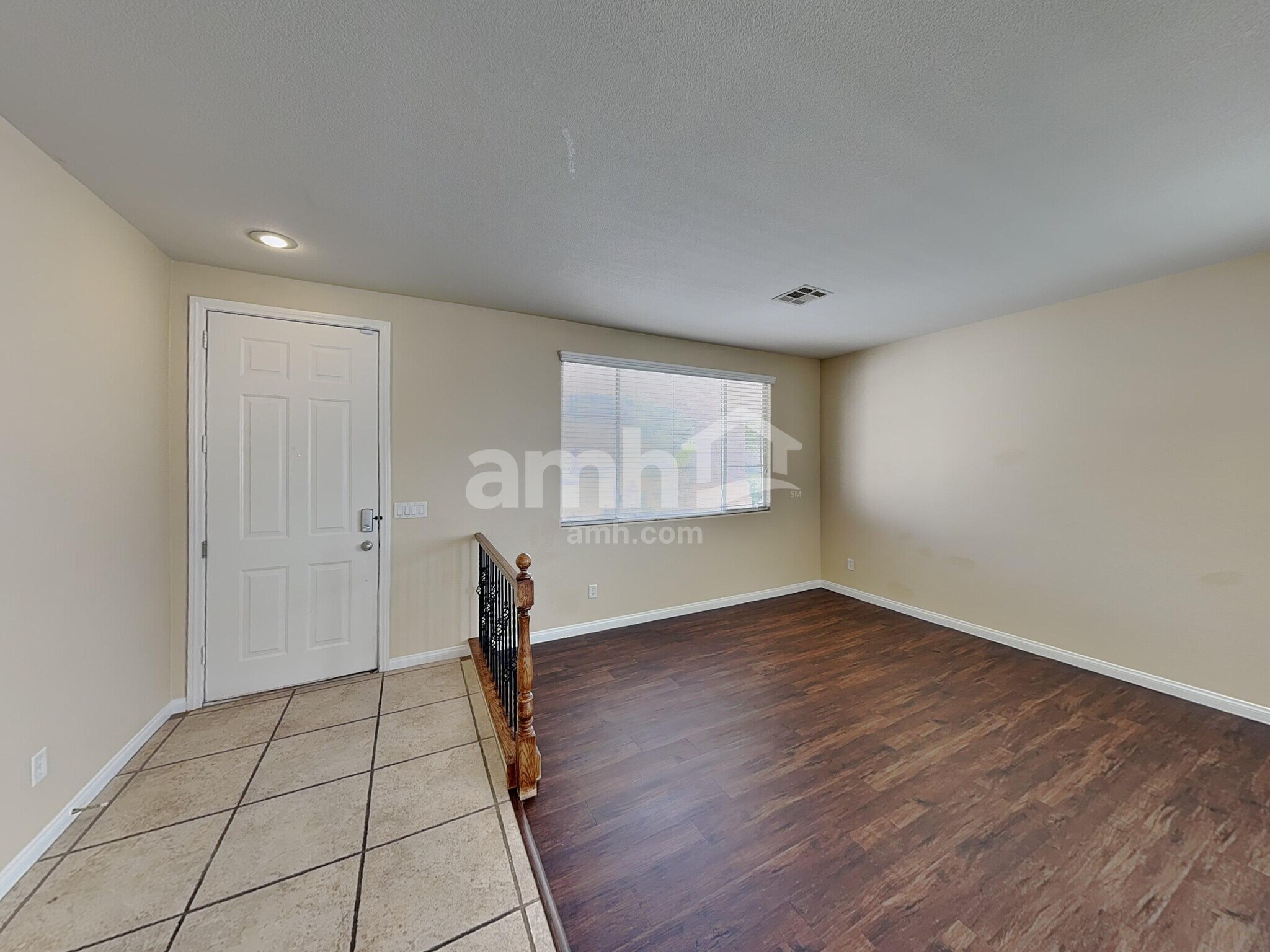 Building Photo - 903 Golden Poppy St