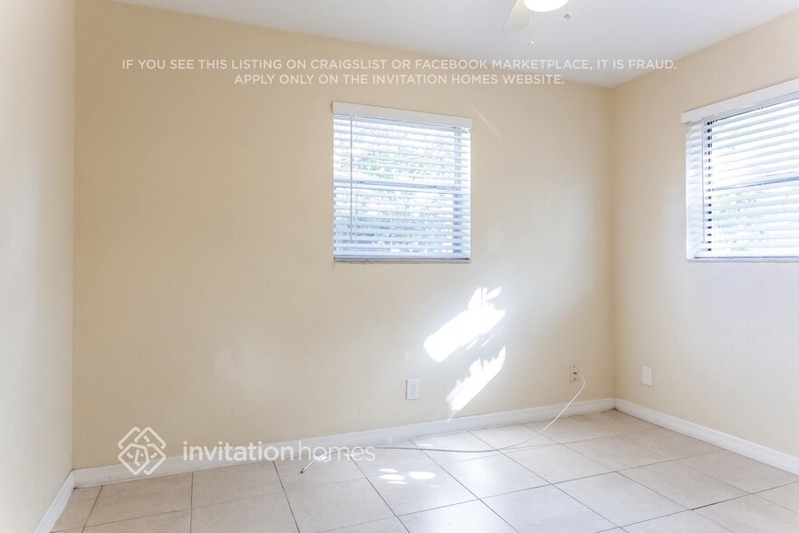 Building Photo - 5576 Souchak Dr