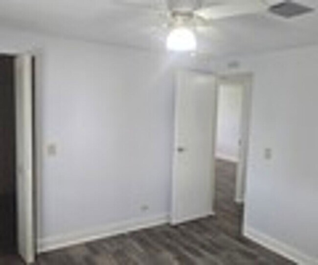 Building Photo - 612 Pine Grove Ct