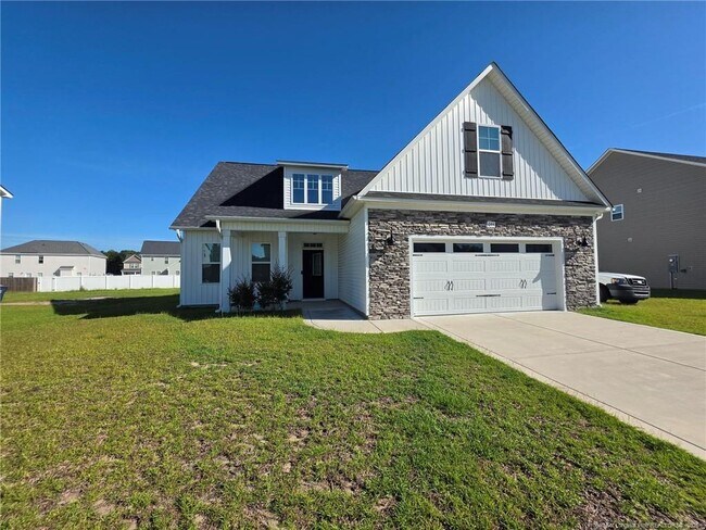 Building Photo - 644 Amusement Dr