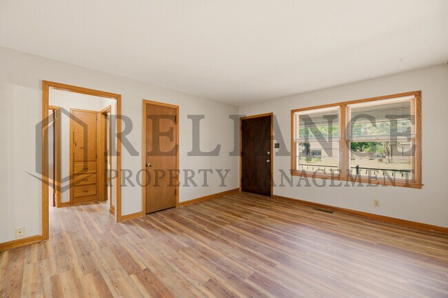 Building Photo - 656 S Whittier St